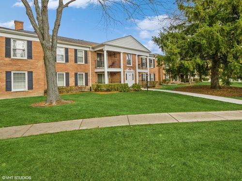 104-550 Shorely Dr, Barrington, IL, 60010-3309 | Card Image