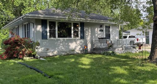 807 Chester Place, Fond Du Lac, WI, 54935 | Card Image