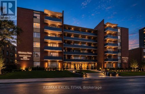 307-165 Cosburn Ave, East York, ON, M4J2L3 | Card Image