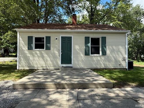 502 N Grant St, Pierceton, IN, 46562-9003 | Card Image