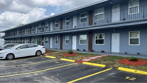 14-6051 Arthur St, Hollywood, FL, 33024-6044 | Card Image