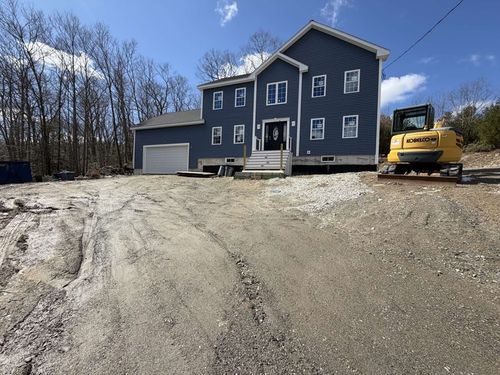 95 Leicester St, North Oxford, MA, 01537-1001 | Card Image