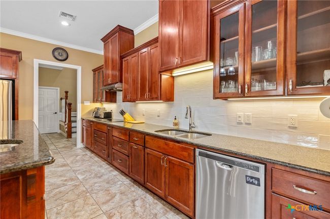 404 Iron Gate, House other with 5 bedrooms, 5 bathrooms and null parking in Victoria TX | Image 14