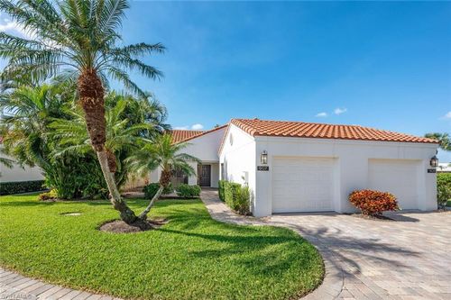907 Reef Point Cir, NAPLES, FL, 34108-8772 | Card Image