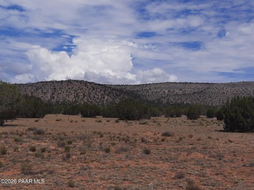 28964 W Fort Rock Rd, Seligman, AZ, 86337 | Card Image