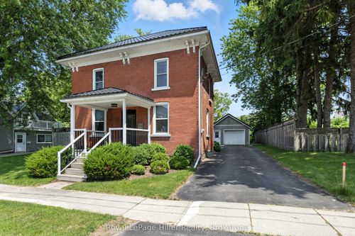 12 West St, Perth, ON, N0K1M0 | Card Image