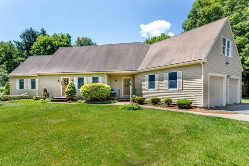 140 Grace Ln, Stoughton, MA, 02072-3886 | Card Image
