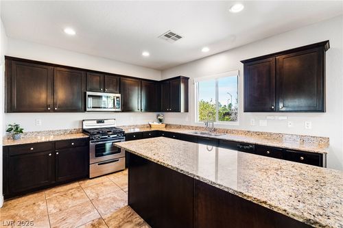 1122 Riddle Glen St, Henderson, NV, 89012-6012 | Card Image