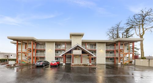 unit-101-8075 Harborview Rd, Blaine, WA, 98230-9669 | Card Image