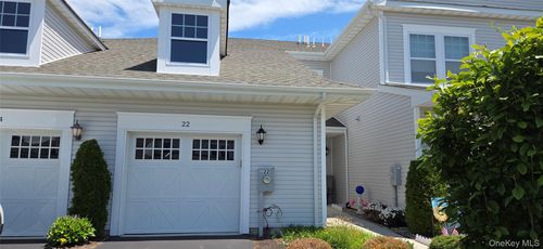 22 Cricket Court, Brookhaven, NY, 11967 | Card Image