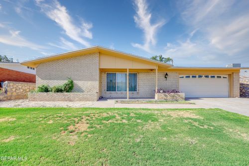 10104 Cork Dr, El Paso, TX, 79925-5437 | Card Image