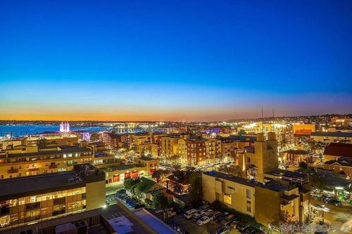 1003-300 W Beech St, San Diego, CA, 92101 | Card Image