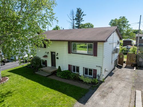 360 1st Ave, Brockville, ON, K6V3C1 | Card Image
