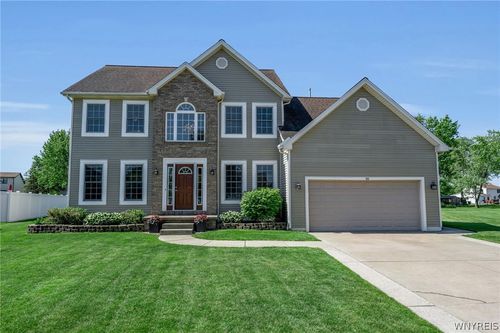 153 Nathans Trl, Lancaster, NY, 14086-9372 | Card Image