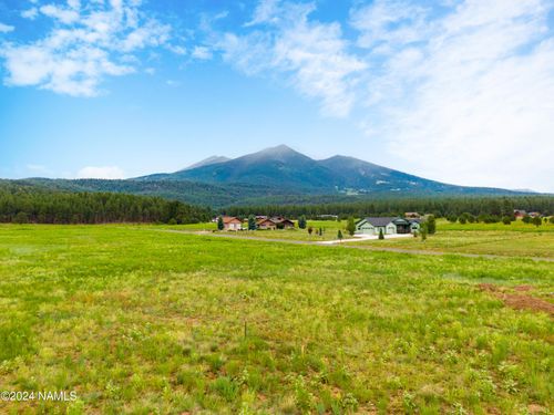 8914 Ranch At The Peaks Way, Flagstaff, AZ, 86001 | Card Image