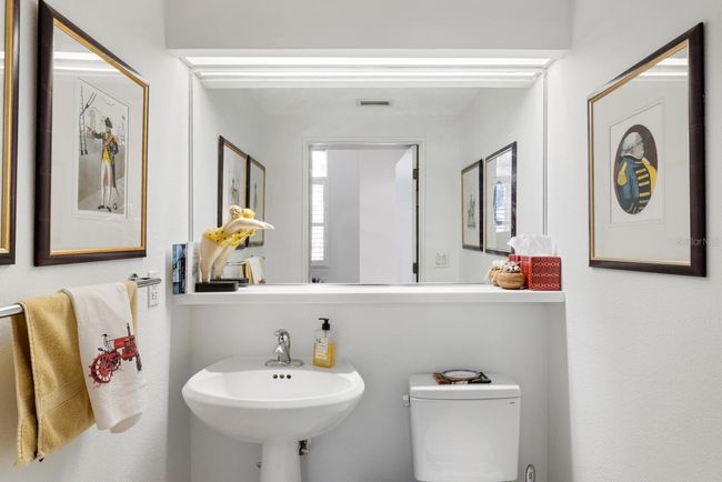 APT-3 - 200 Cocoanut Ave, Townhouse with 2 bedrooms, 3 bathrooms and null parking in Sarasota FL | Image 15