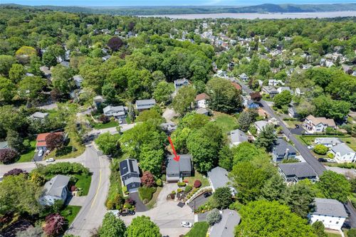 7 Woodbine Ter, Dobbs Ferry, NY, 10522-3211 | Card Image