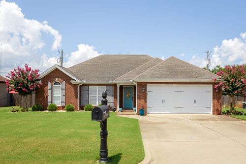 141 Fox Loop, Muscle Shoals, AL, 35661-1470 | Card Image
