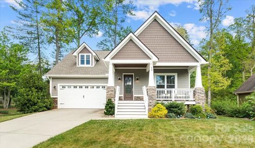 15 Quail Hollow Dr, Arden, NC, 28704-3164 | Card Image