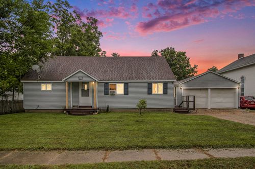 113 N Clark St, Athens, MI, 49011-9378 | Card Image