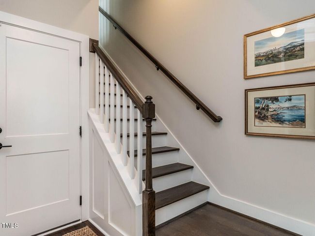 003-1280x960-foyer | Image 6