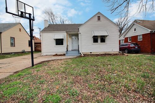 632 S Volutsia Ave, Wichita, KS, 67211-2933 | Card Image