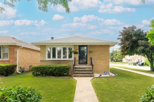 3652 Hawthorne St, Franklin Park, IL, 60131-1720 | Card Image
