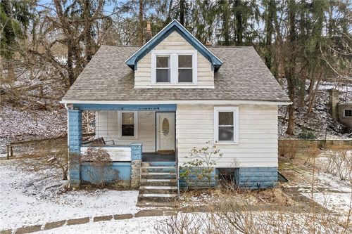 1341 Scrubgrass Rd, Carnegie, PA, 15106-3838 | Card Image