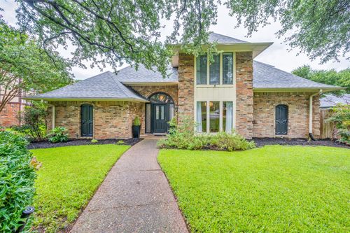 9606 Windy Crest Ct, Dallas, TX, 75243-6226 | Card Image