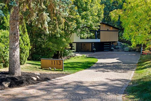 1113 Greenoaks Dr, Mississauga, ON, L5J3A1 | Card Image