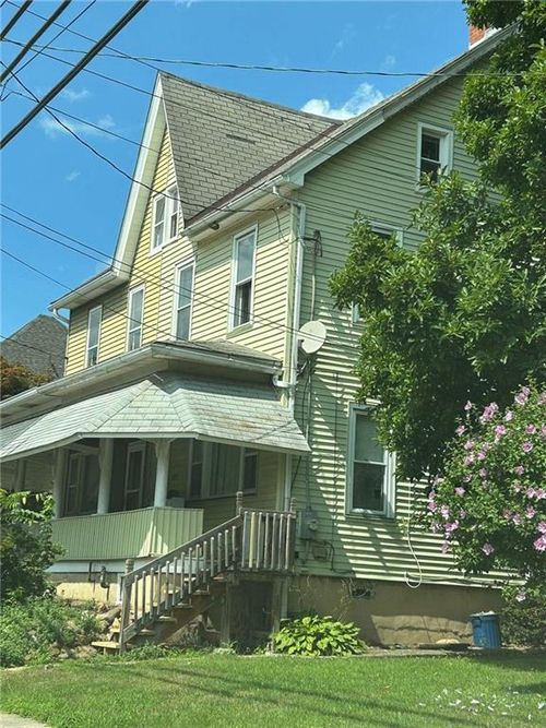 321 Washington Street, Walnutport Borough, PA, 18088 | Card Image