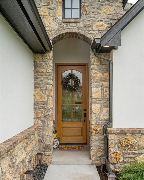 14399 Fox Lair Ln, Edmond, OK, 73025-2888 | Card Image