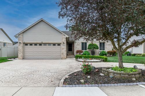 50026 Karen Marie Dr, Chesterfield, MI, 48051-3187 | Card Image