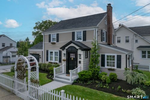 1 Oak Ter, Stratford, CT, 06614-4324 | Card Image