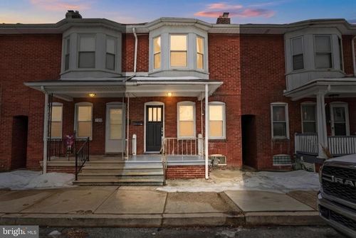 718 York St, YORK, PA, 17403-1329 | Card Image