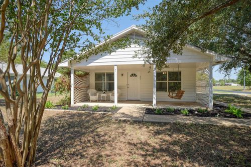 201 Maynard St, Bastrop, TX, 78602-4109 | Card Image