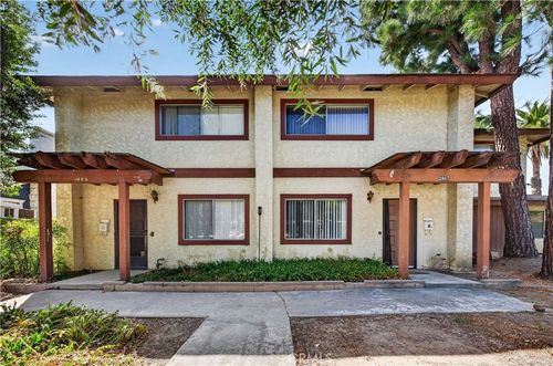 2465 D St, La Verne, CA, 91750-4417 | Card Image