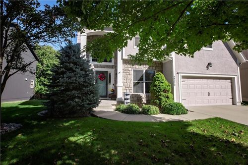 16273 S Lennox St, Olathe, KS, 66062-4042 | Card Image