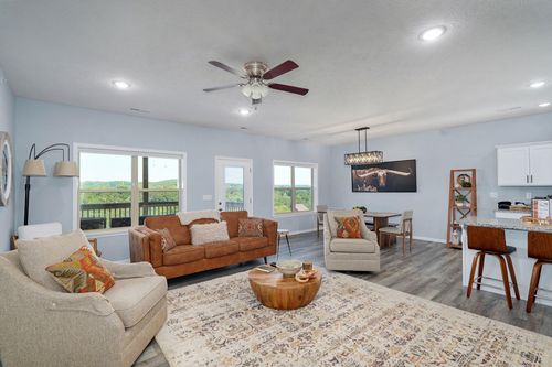 3-93 Bunker Dr, Branson West, MO, 65737-7637 | Card Image