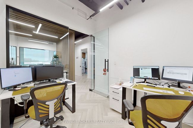 404-406 - 1275 Finch Ave W, Home with 0 bedrooms, 0 bathrooms and 3 parking in North York ON | Image 21
