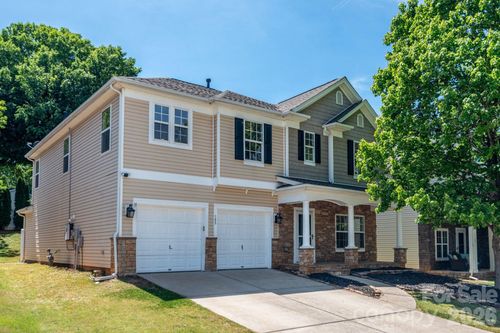 123 Glade Valley Ave, Mooresville, NC, 28117-8705 | Card Image