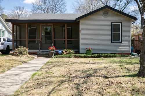 911 N Taylor St, Little Rock, AR, 72205-1742 | Card Image