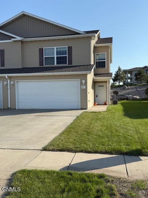 817 Bremner Ave, Bismarck, ND, 58503-1197 | Card Image