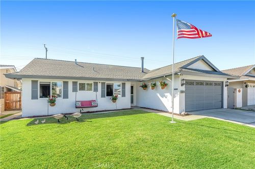 20111 Marina Ln, Huntington Beach, CA, 92646-4704 | Card Image