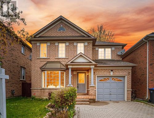 21 Upper Highlands Dr, Brampton, ON, L6Z4W1 | Card Image