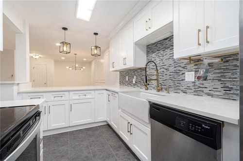 502 Brighton Pt, Atlanta, GA, 30328-1368 | Card Image