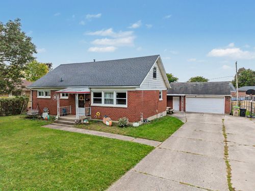 4143 Middle Urbana Rd, Springfield, OH, 45503-6403 | Card Image
