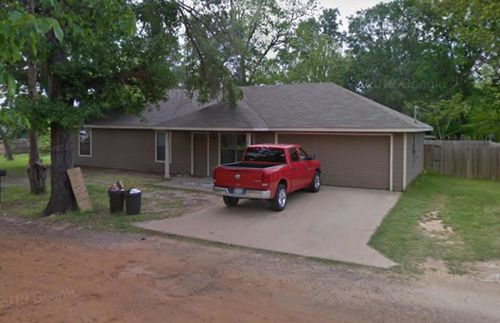 211 Turner St, Mt Vernon, TX, 75457-2816 | Card Image