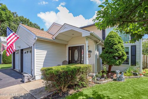 22 Stemler Dr, Cliffwood, NJ, 07721-1508 | Card Image