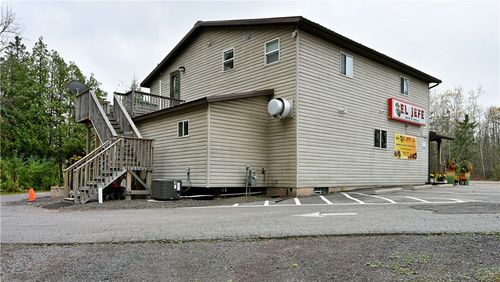 6098 S State Road 35, Superior, WI, 54880-8312 | Card Image